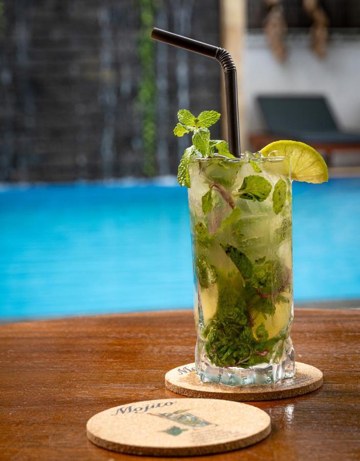 Habana Angkor Boutique Hotel Siem Reap Bagian luar foto